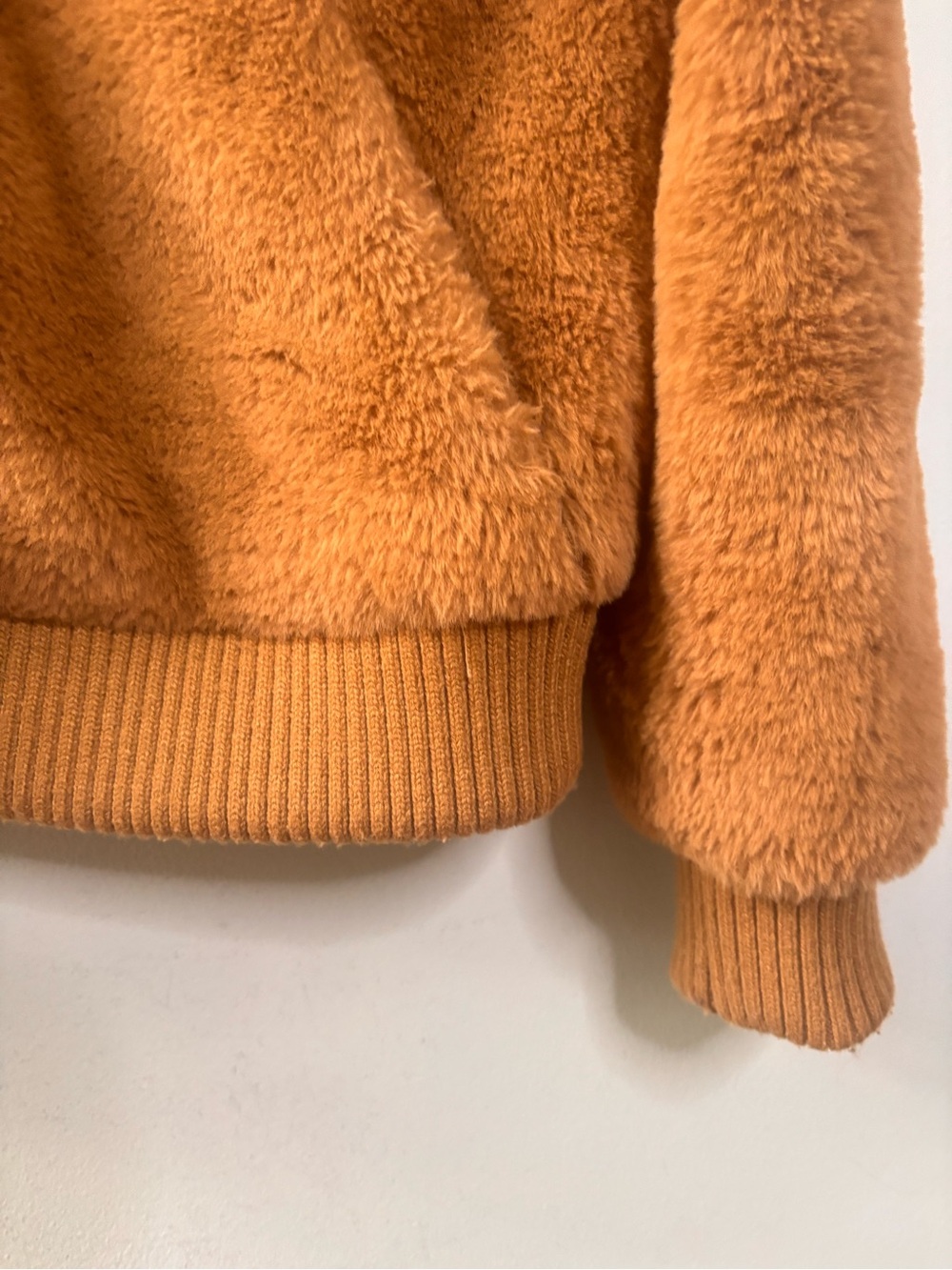 Banana Republic Faux Fur Bomber Jacket Camel SZ Medium petite - Picture 5 of 12